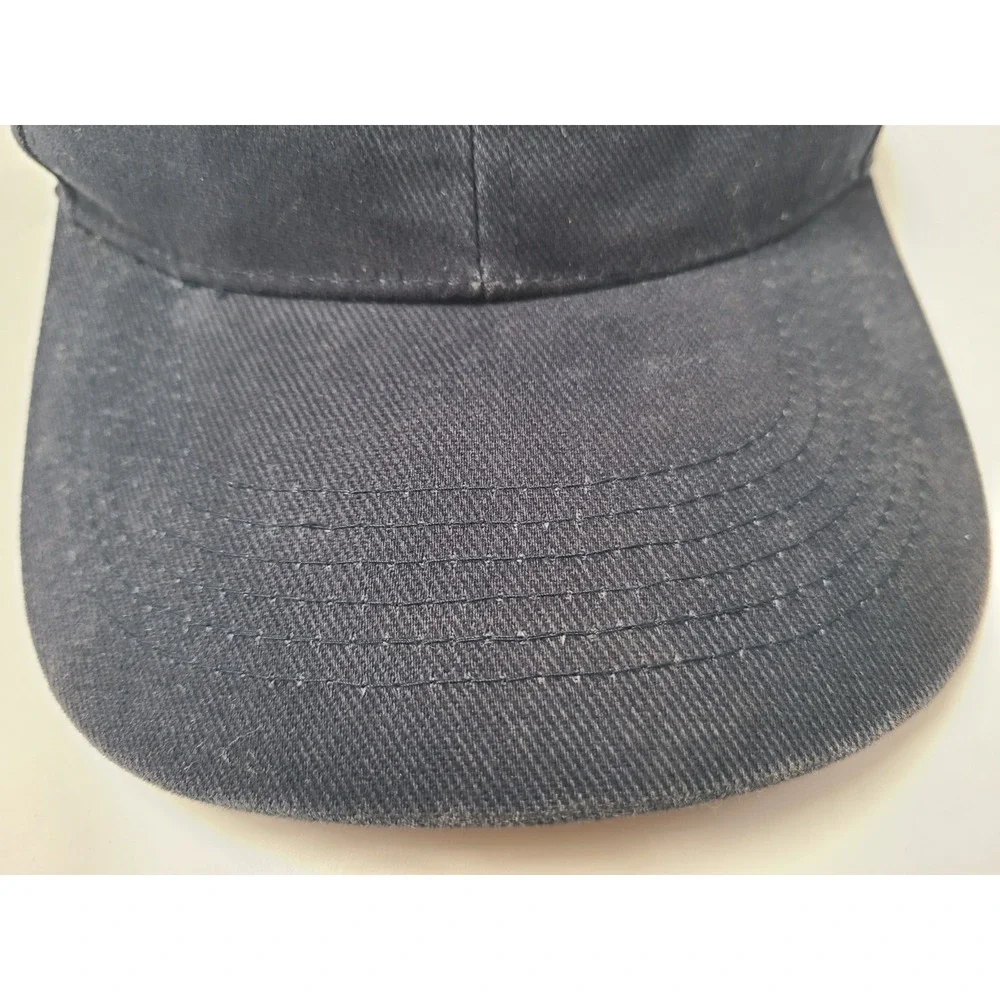Vintage UConn Huskies 2004 NCAA Final Four Adjustable Hat Cap Dad Men Women Blue